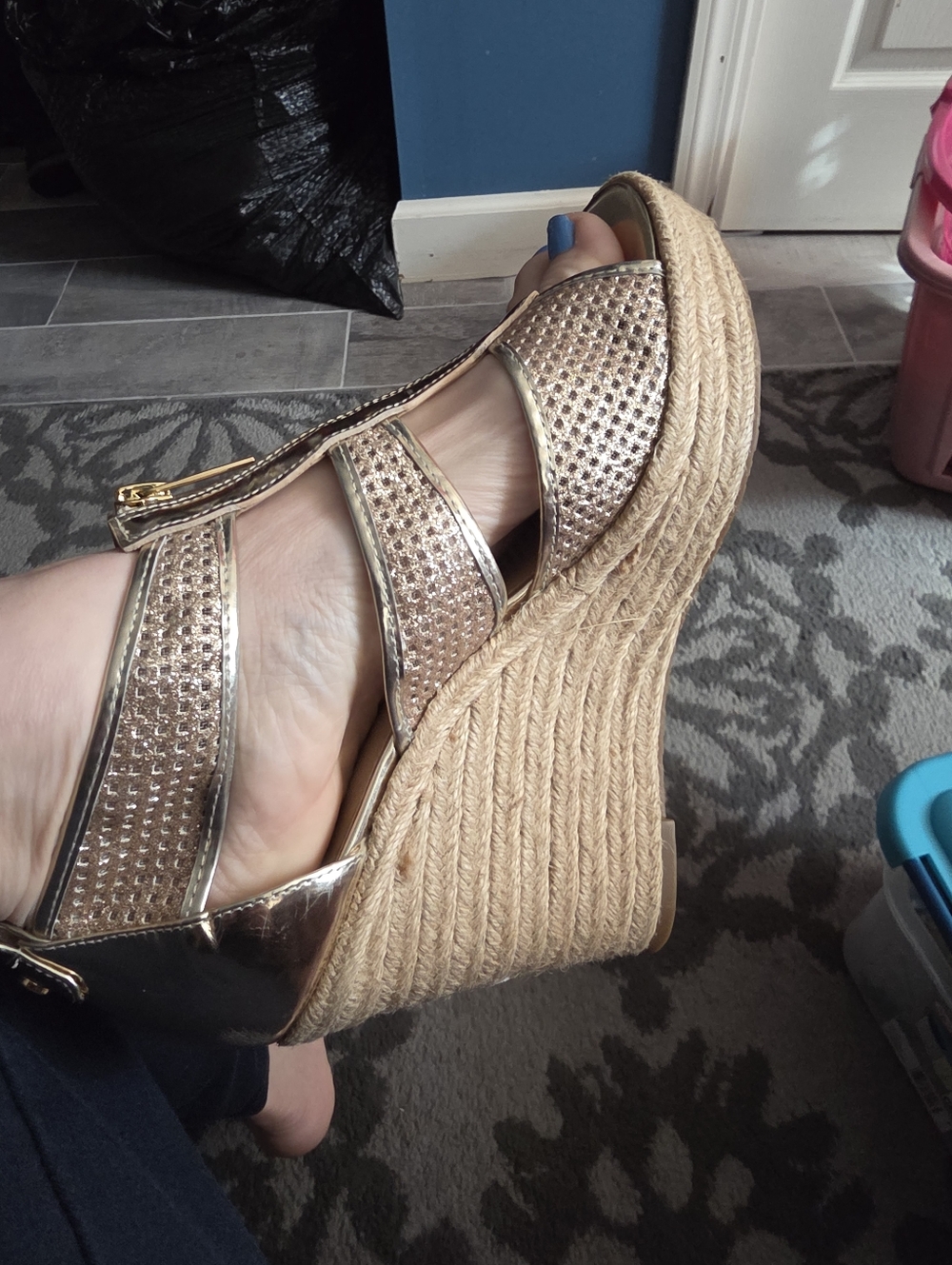Michael Kors Damita Gold Metallic Espadrille Wedge Sandals - Picture 10 of 12
